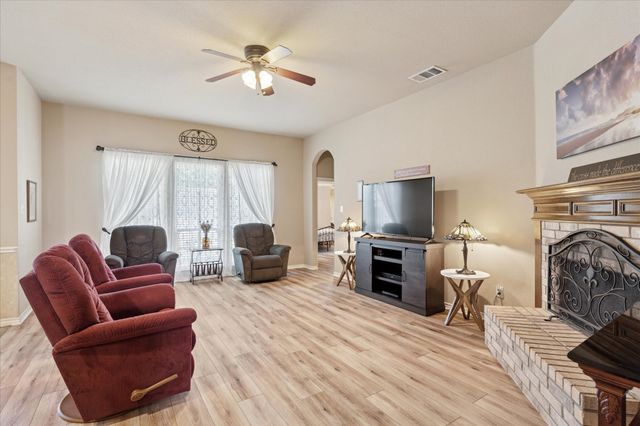 8205 Painted Tree Trail, Fort Worth, TX 76131