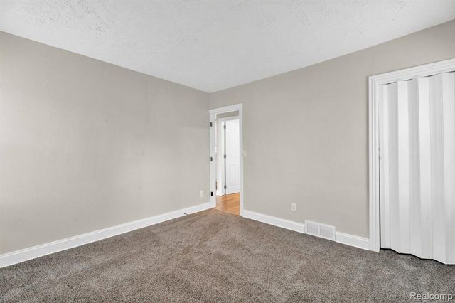 2121 Chesley Drive, Sterling Heights, MI 48310