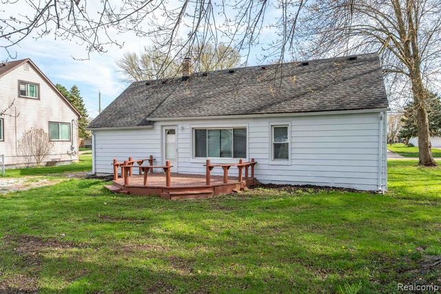 2121 Chesley Drive, Sterling Heights, MI 48310