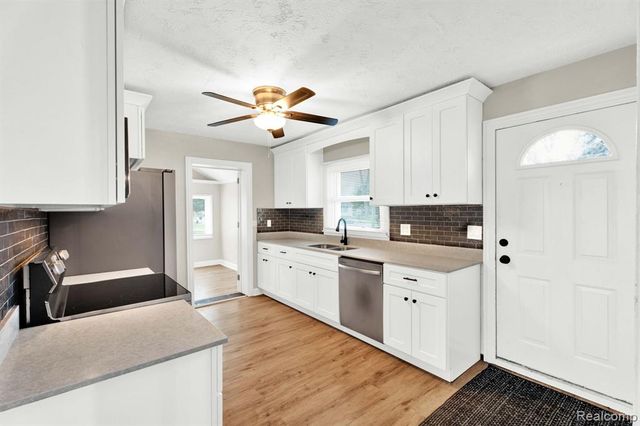 2121 Chesley Drive, Sterling Heights, MI 48310