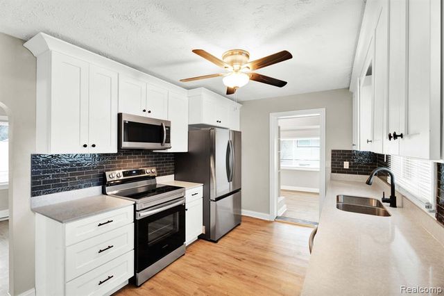 2121 Chesley Drive, Sterling Heights, MI 48310