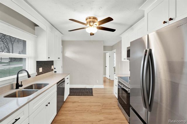 2121 Chesley Drive, Sterling Heights, MI 48310