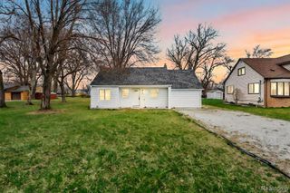 2121 Chesley Drive, Sterling Heights, MI 48310