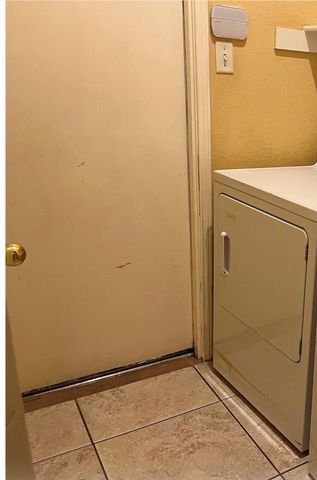 1120 Deer Valley Lane, Arlington, TX 76001