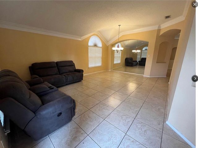 1120 Deer Valley Lane, Arlington, TX 76001