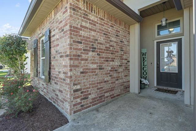 225 Cottage Way, Thibodaux, LA 70301