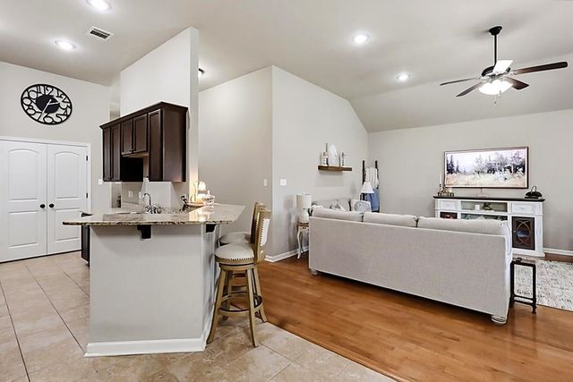 225 Cottage Way, Thibodaux, LA 70301