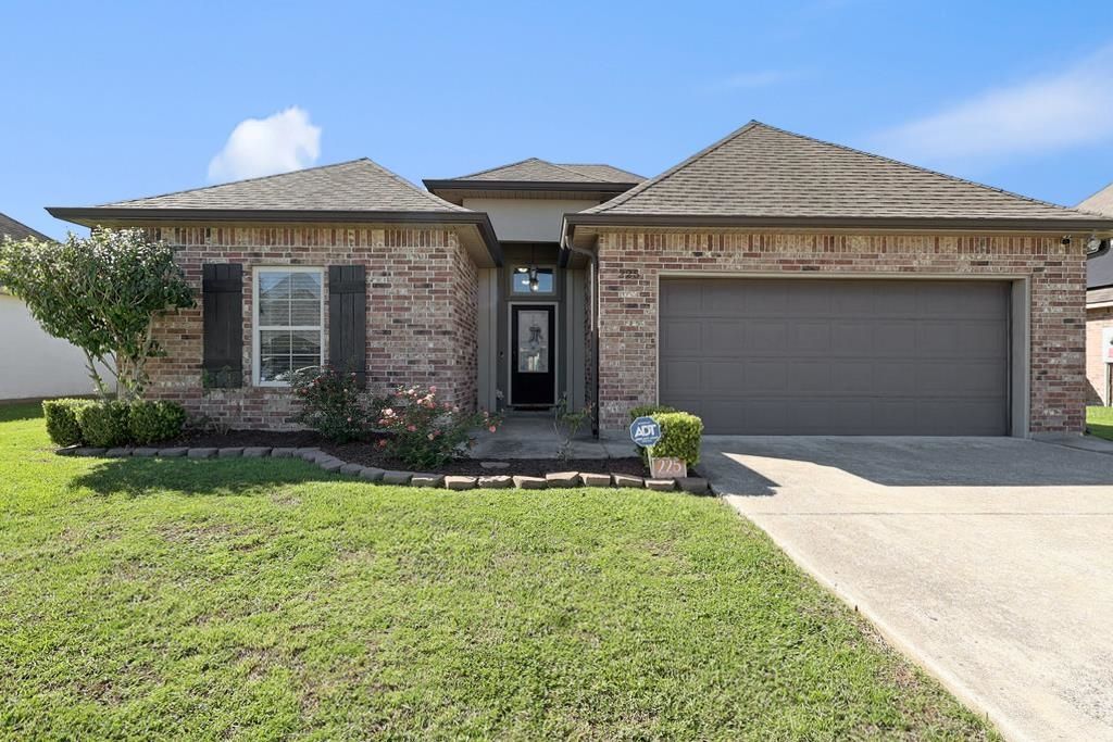 225 Cottage Way, Thibodaux, LA 70301