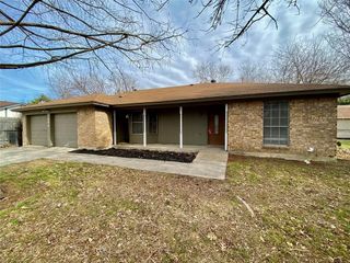 7004 Bennington Drive, Watauga, TX 76148