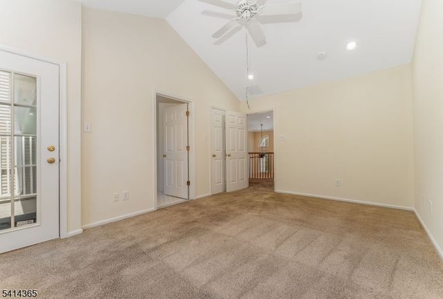 903 Springhouse Dr, Readington Twp., NJ 08889