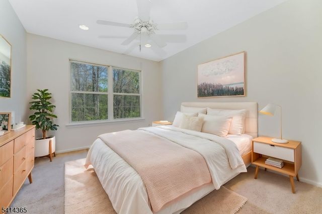 903 Springhouse Dr, Readington Twp., NJ 08889
