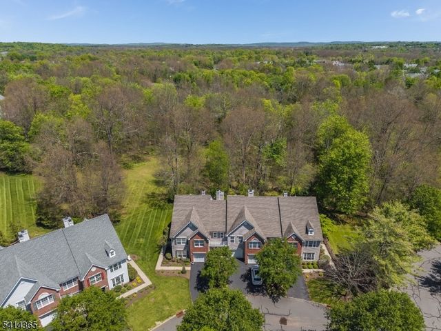 903 Springhouse Dr, Readington Twp., NJ 08889