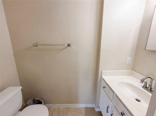2727 High Point DR, Round Rock, TX 78664