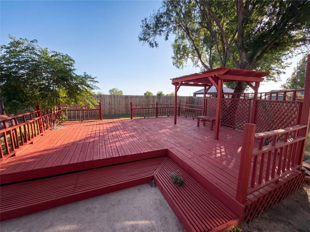 2727 High Point DR, Round Rock, TX 78664