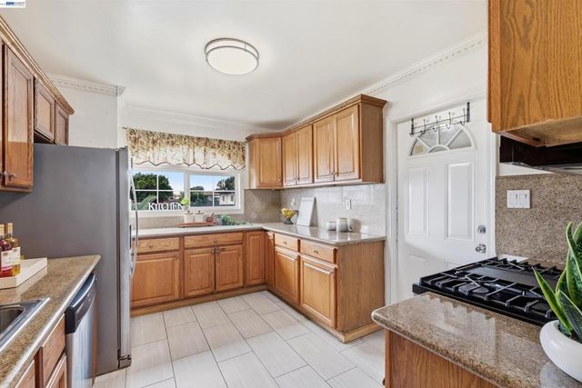 518 Shirley Ave, San Lorenzo, CA 94541
