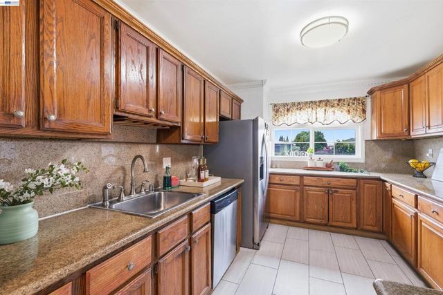 518 Shirley Ave, San Lorenzo, CA 94541