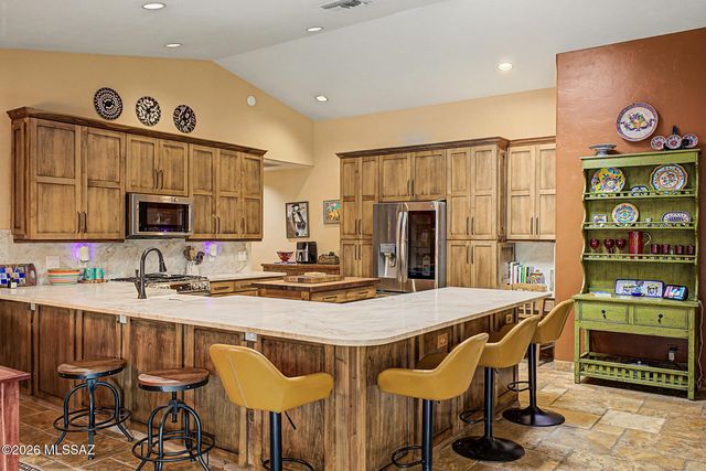 8831 N Rasmussen Avenue, Tucson, AZ 85742