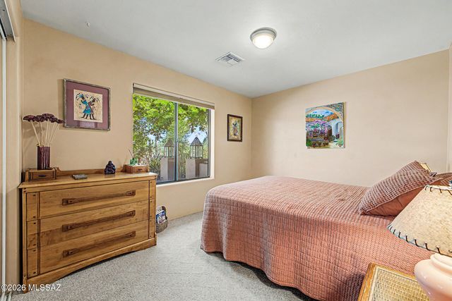 8831 N Rasmussen Avenue, Tucson, AZ 85742