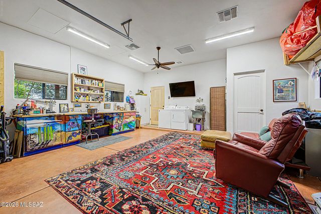 8831 N Rasmussen Avenue, Tucson, AZ 85742