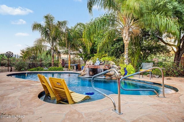 8831 N Rasmussen Avenue, Tucson, AZ 85742