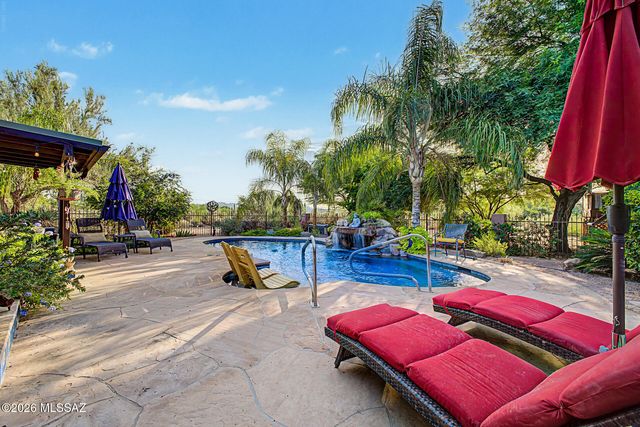 8831 N Rasmussen Avenue, Tucson, AZ 85742