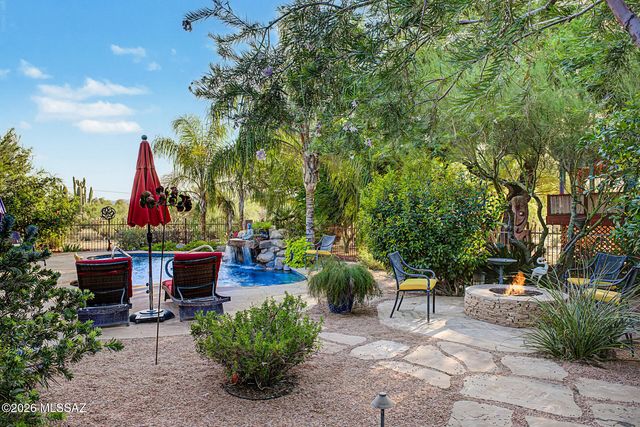 8831 N Rasmussen Avenue, Tucson, AZ 85742