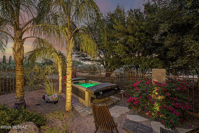 8831 N Rasmussen Avenue, Tucson, AZ 85742