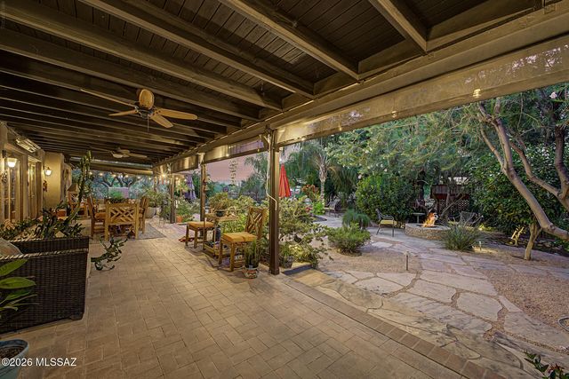 8831 N Rasmussen Avenue, Tucson, AZ 85742