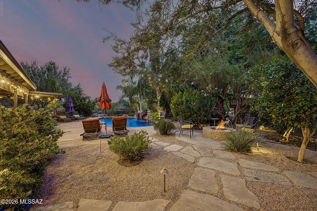 8831 N Rasmussen Avenue, Tucson, AZ 85742