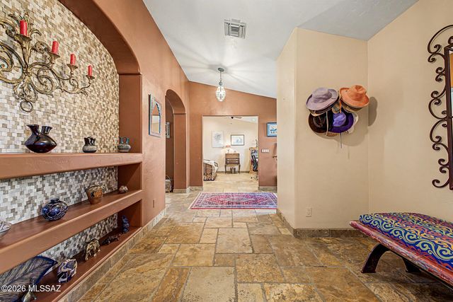 8831 N Rasmussen Avenue, Tucson, AZ 85742