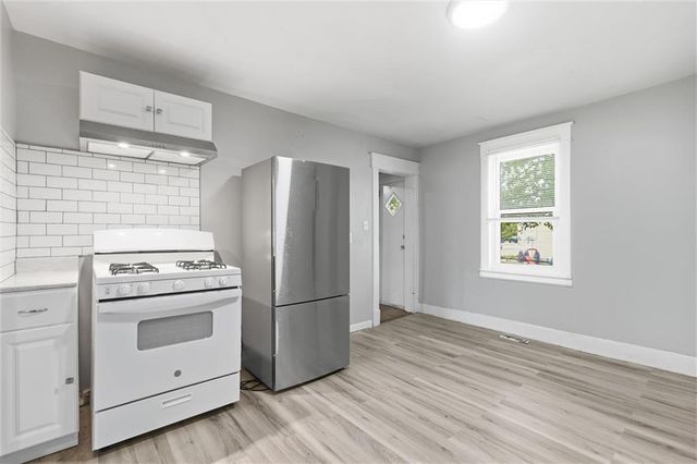11208 Chicago Avenue, Sugar Creek, MO 64054