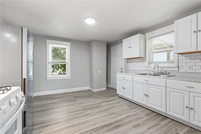 11208 Chicago Avenue, Sugar Creek, MO 64054