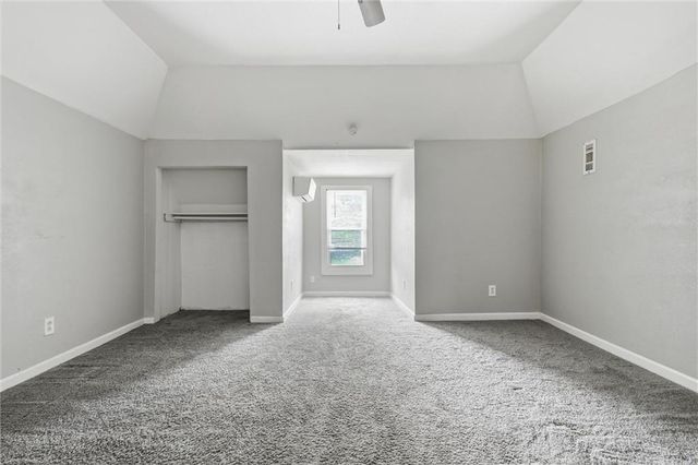 11208 Chicago Avenue, Sugar Creek, MO 64054