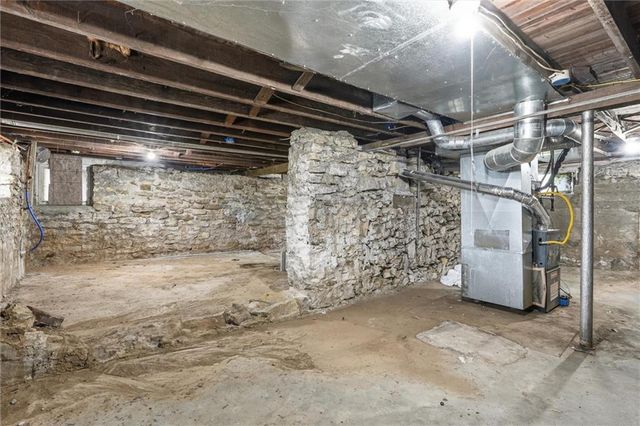 11208 Chicago Avenue, Sugar Creek, MO 64054