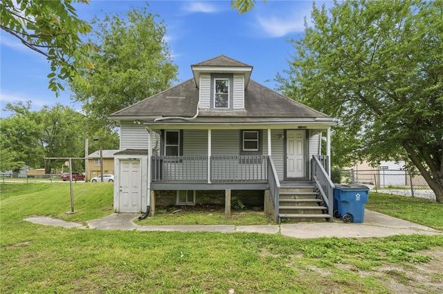11208 Chicago Avenue, Sugar Creek, MO 64054