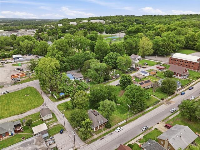 11208 Chicago Avenue, Sugar Creek, MO 64054