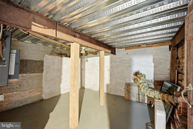 2122 JONES ROAD, Winchester, VA 22602