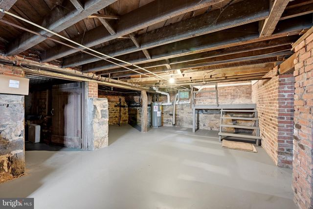 2122 JONES ROAD, Winchester, VA 22602