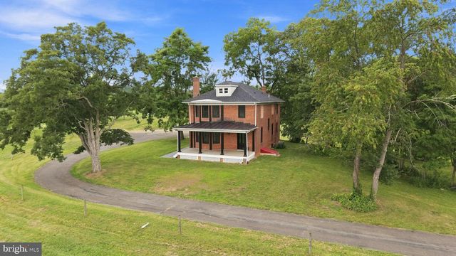 2122 JONES ROAD, Winchester, VA 22602