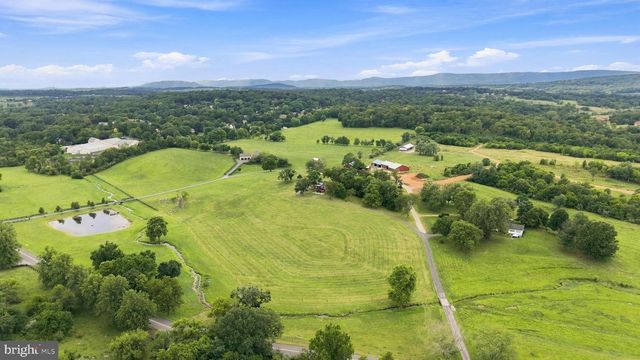 2122 JONES ROAD, Winchester, VA 22602