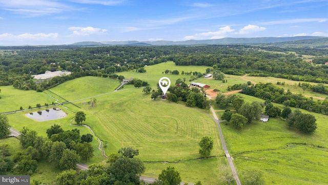 2122 JONES ROAD, Winchester, VA 22602