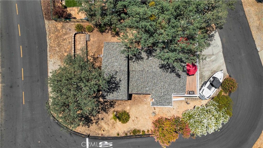 Image 12 of property listing at 8676 Landlubber Lane, Bradley, CA 93426