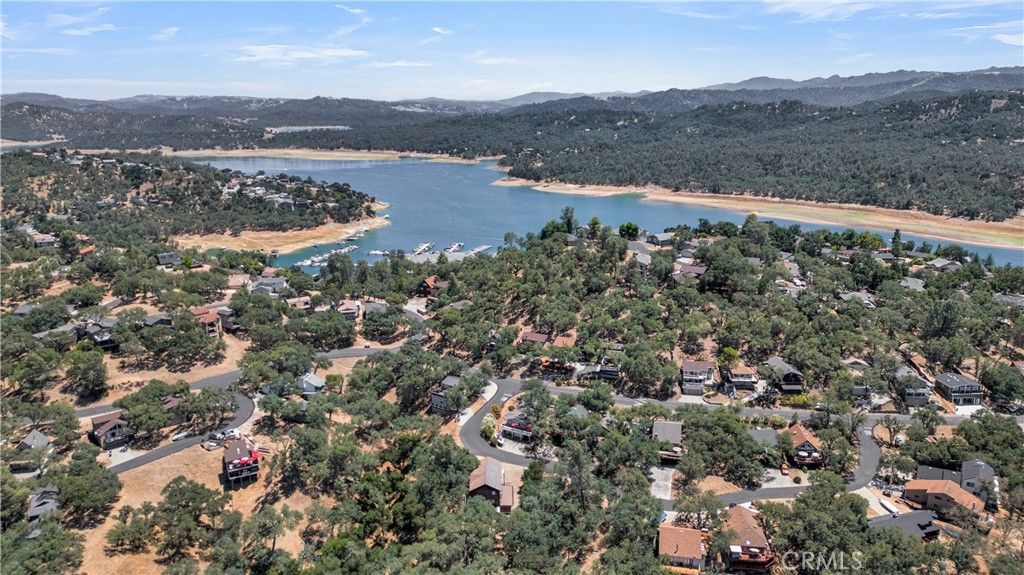 Image 7 of property listing at 8676 Landlubber Lane, Bradley, CA 93426