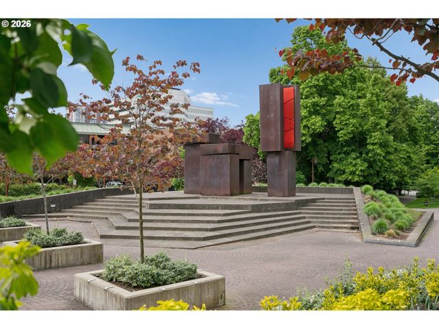 2211 Sw 1ST Ave 303, Portland, OR 97201