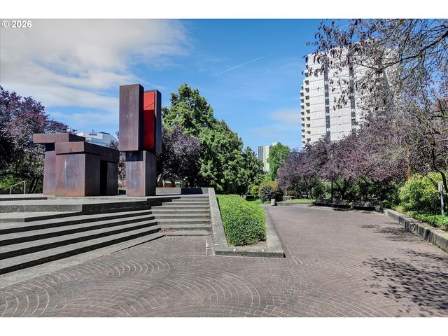 2211 Sw 1ST Ave 303, Portland, OR 97201