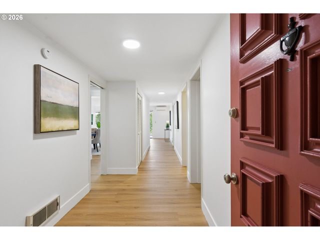 2211 Sw 1ST Ave 303, Portland, OR 97201