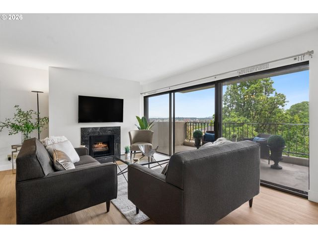 2211 Sw 1ST Ave 303, Portland, OR 97201