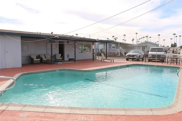 432 S Harbor 135, Santa Ana, CA 92704