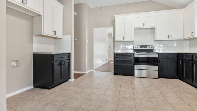 527 Alameda Avenue, Duncanville, TX 75137