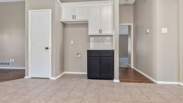 527 Alameda Avenue, Duncanville, TX 75137